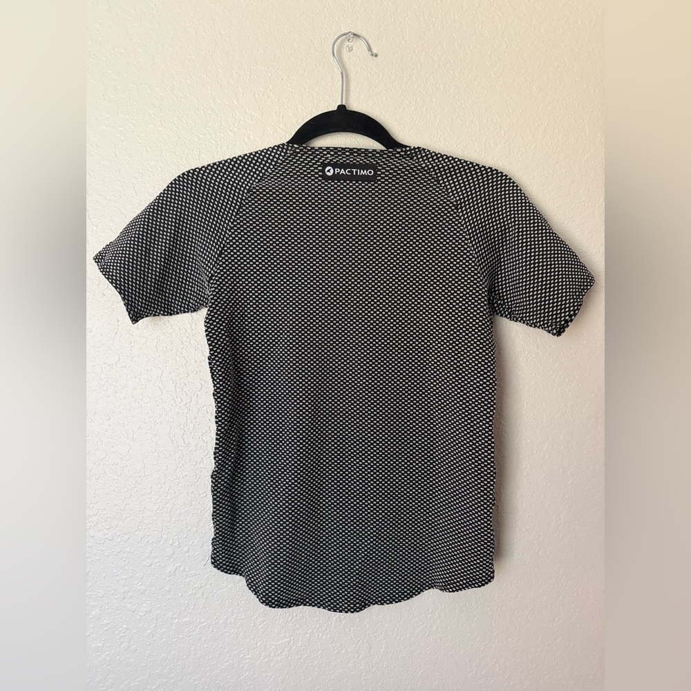 PACTIMO | stretchy top, shirt | black and white pattern